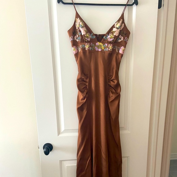 Nicole Miller 100% Silk GOWN - Picture 1 of 5